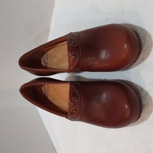 Dansko Women's Riki Clogs Slip on Shoes EU 38 / US 7.5 Saddle Brown Leather
